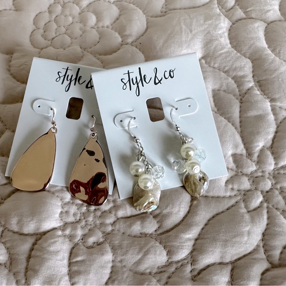 Pair Earrings